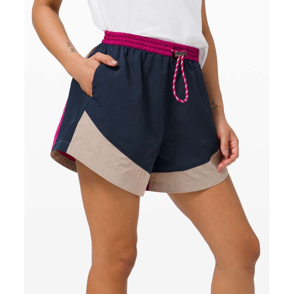 Lululemon Evergreen Short Ripened Raspberry Cafe Au Lait Navy Gym Workout Hike 4